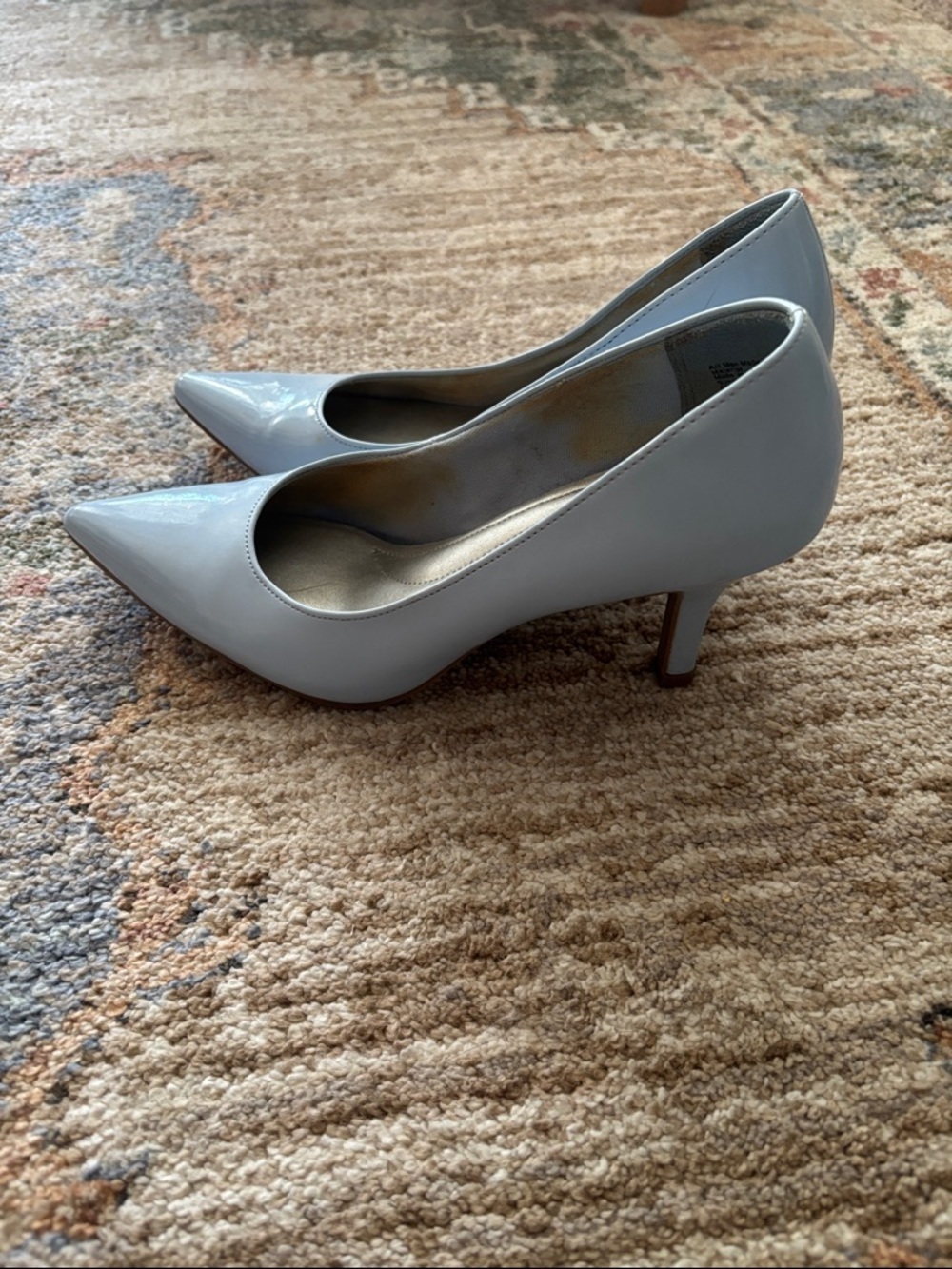 Classic Pointed Toe Women’s Pumps in Light Blue - Picture 4 of 5